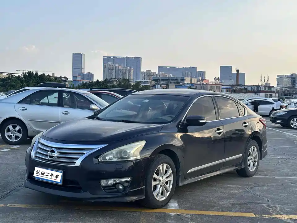Nissan Teana