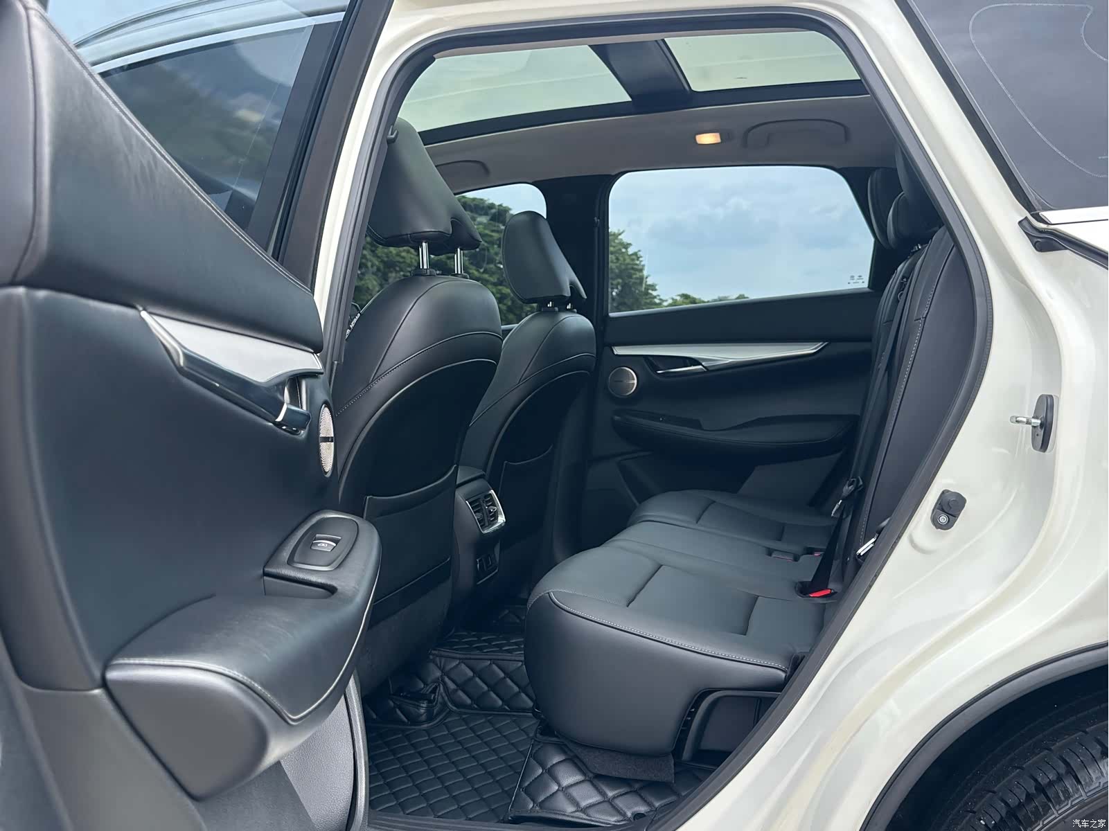 Infiniti QX50, 2018 12
