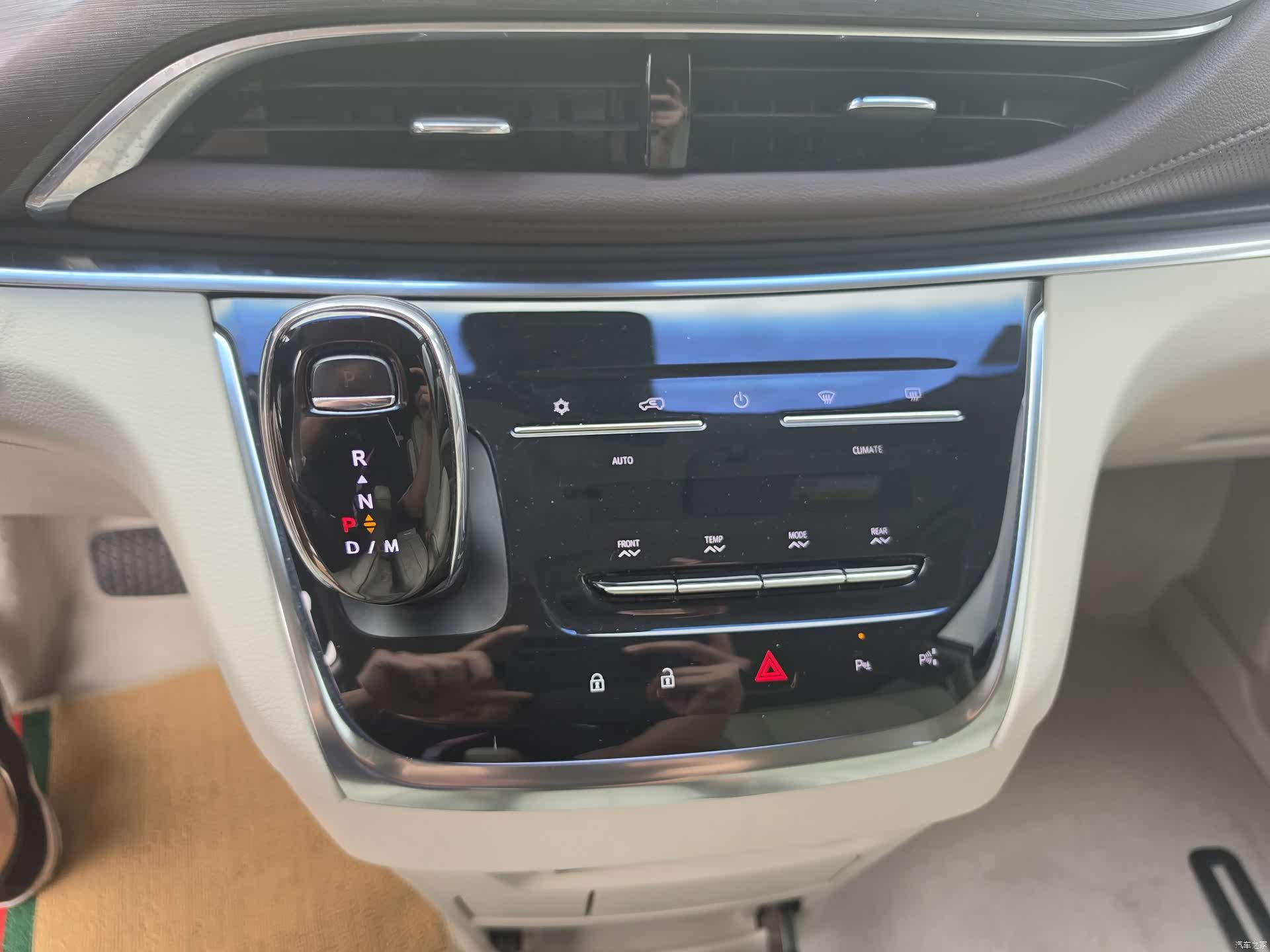 Buick GL8, 2022 7