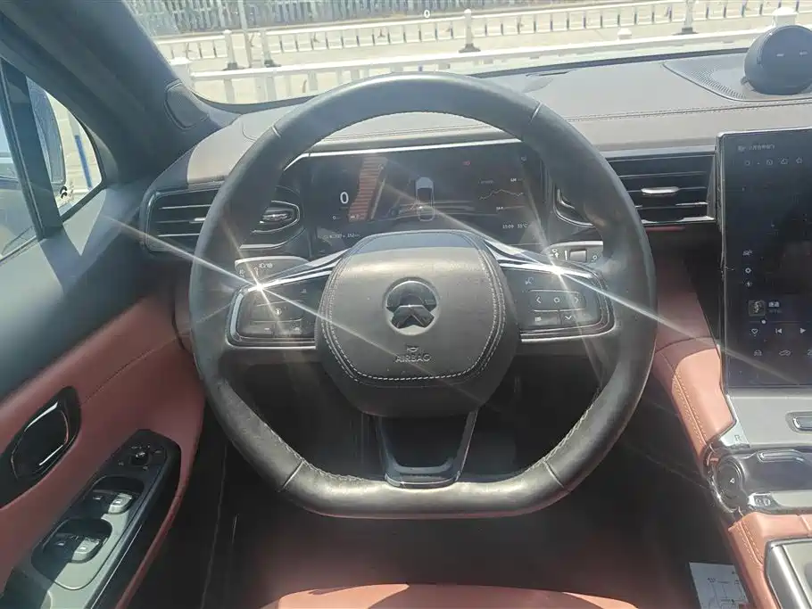 NIO EC6