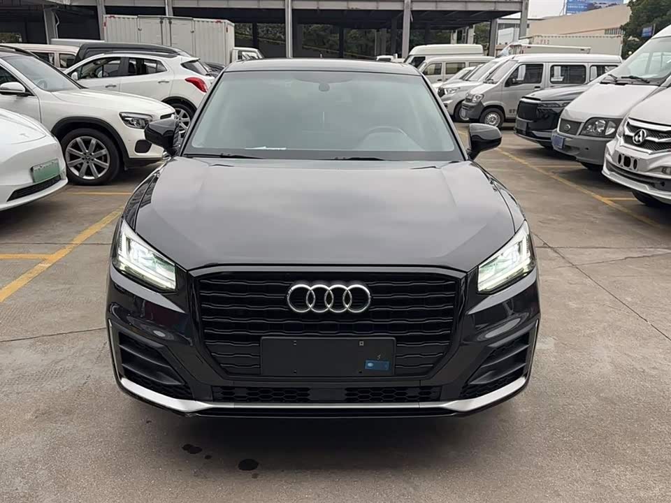 Audi Q2L Audi Q2L