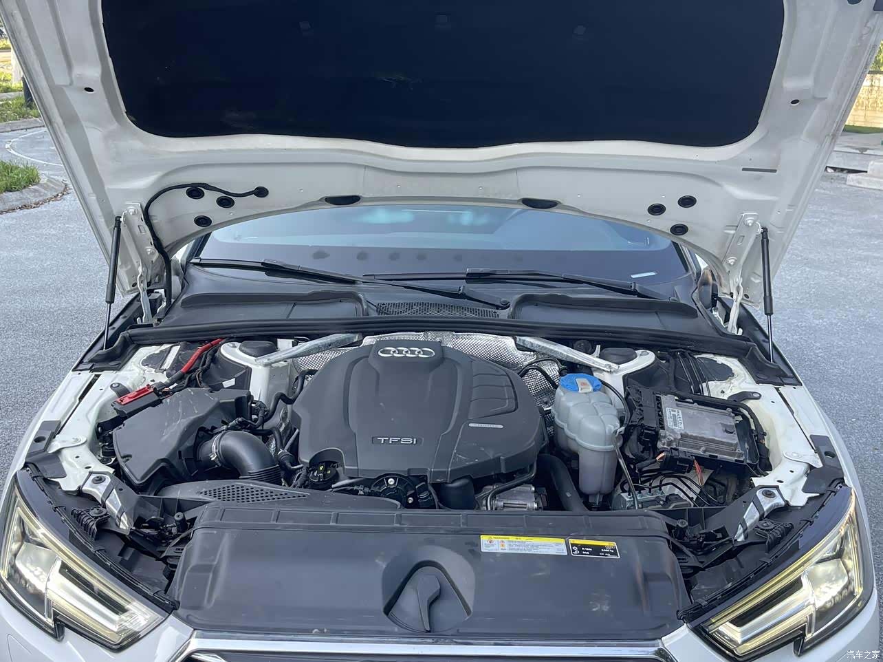 Audi A4L, 2019 16