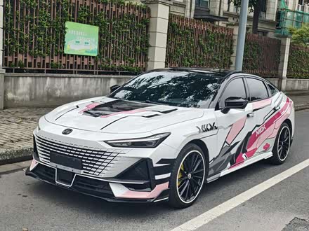 ݶֳ UNI-V 2022 1.5T 