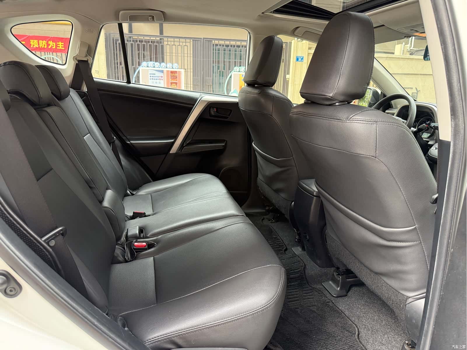 Toyota RAV4, 2017 18