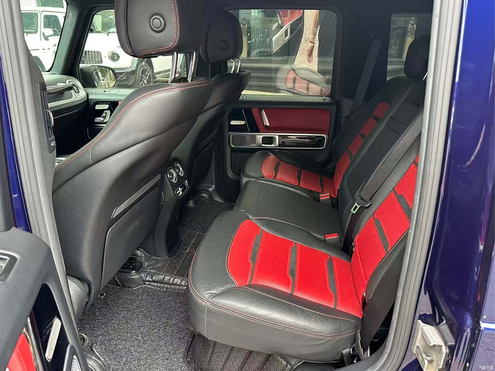 Mercedes-Benz G-Class, 2019 7
