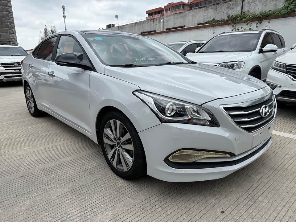 Hyundai Name picture