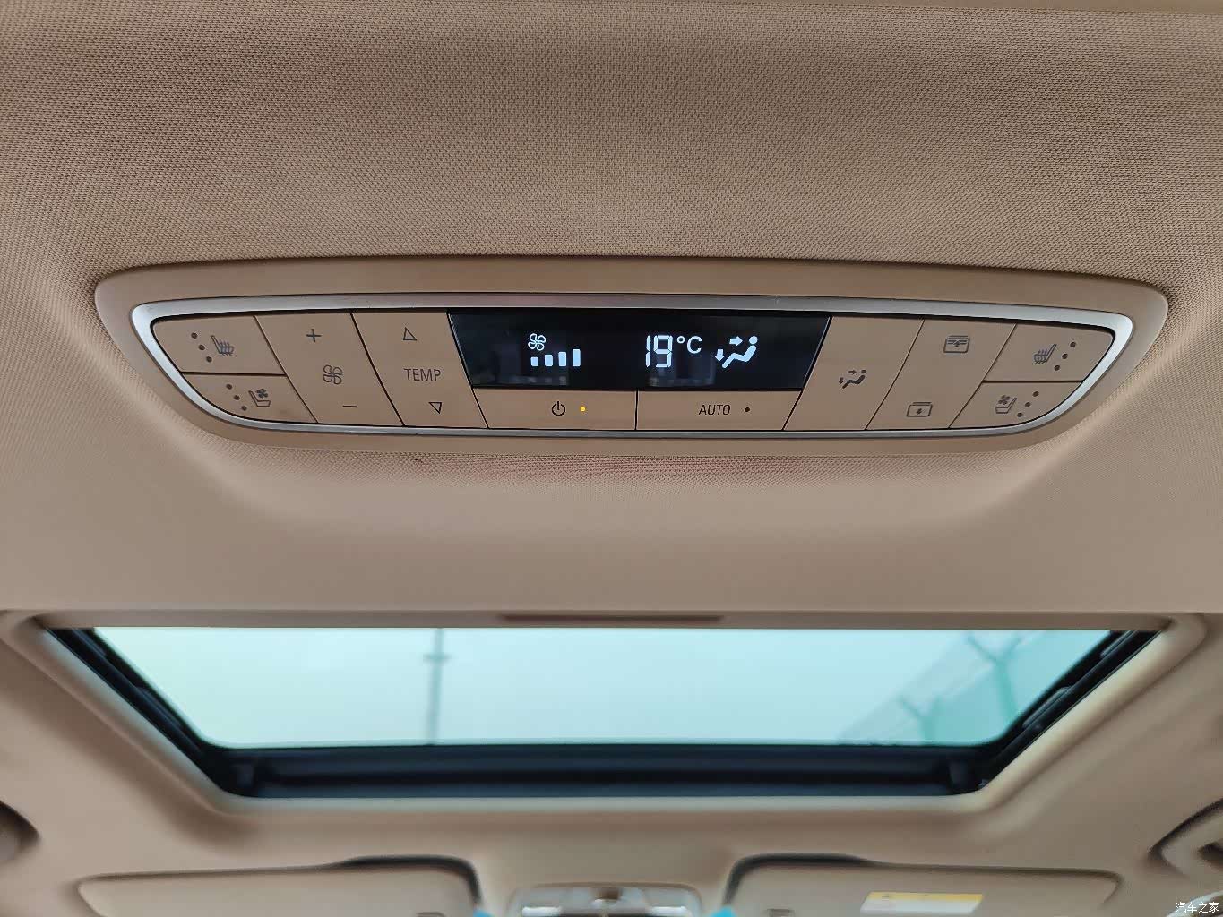 Buick GL8, 2019 8
