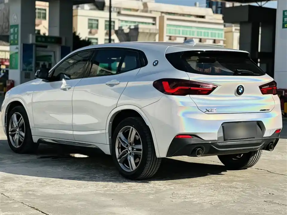 BMW X2