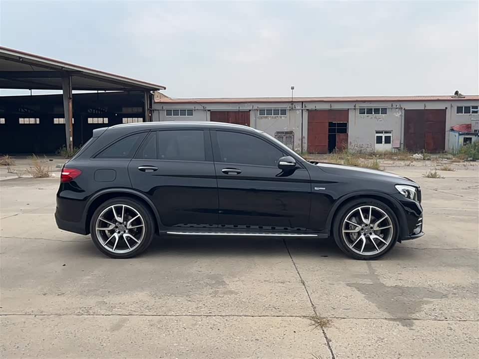 Mercedes-Benz GLC AMG