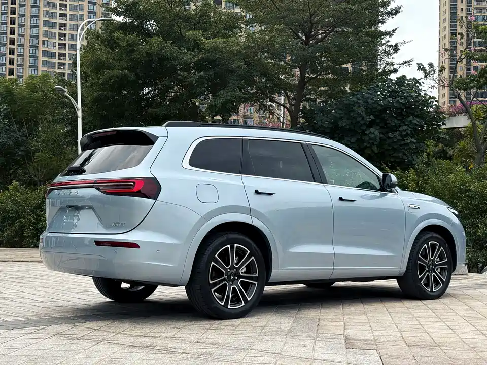 AITO Ask the world M7