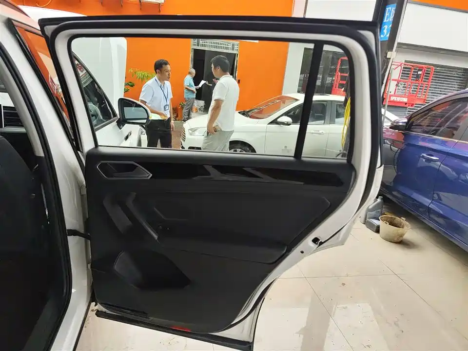 Volkswagen Tiguan L Volkswagen Tiguan L