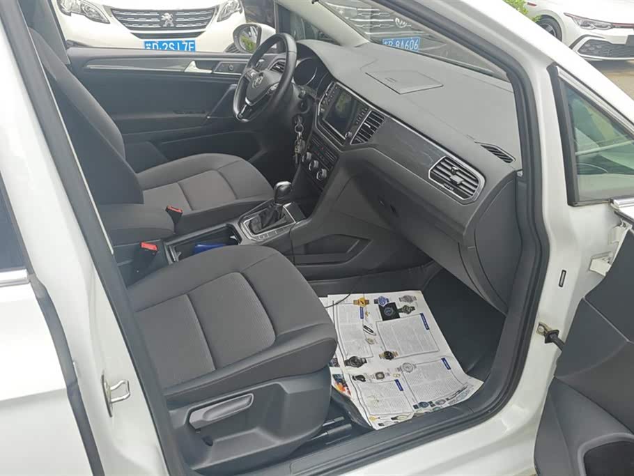 Volkswagen Golf*Jiayu