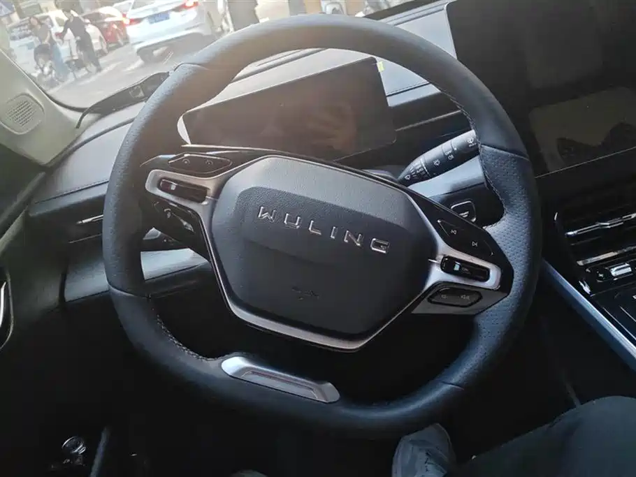 Wuling Wuling Starlight