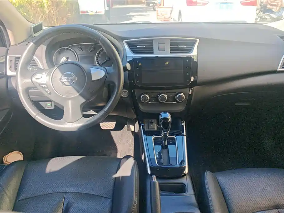 Nissan Xuan Yi