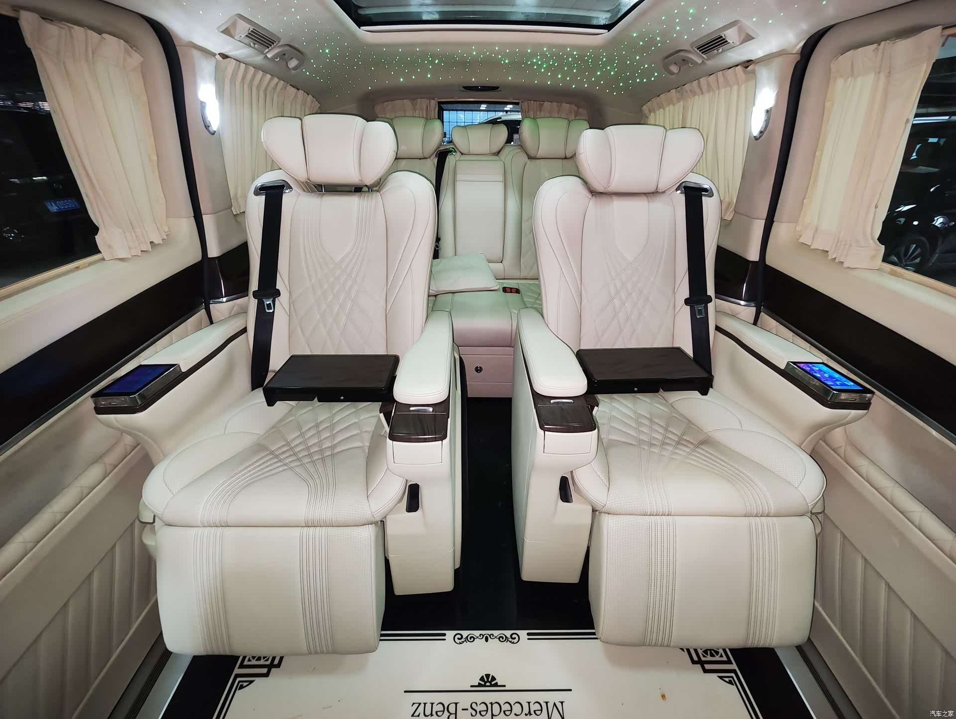 Mercedes-Benz V-Class, 2021 10