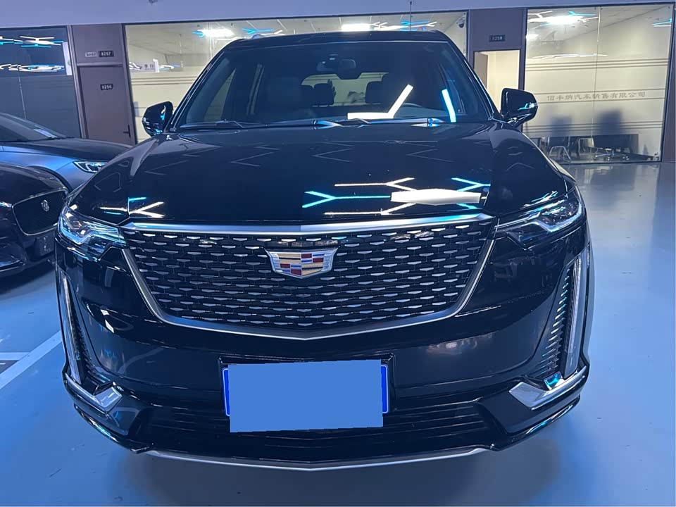 Cadillac XT6