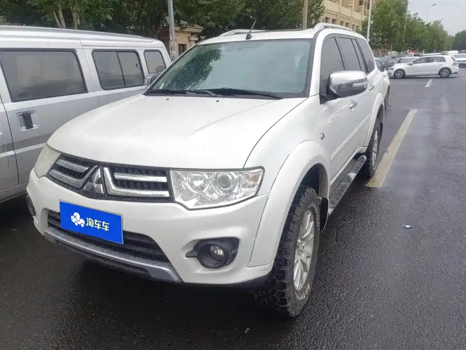Mitsubishi Pajero Jinchang