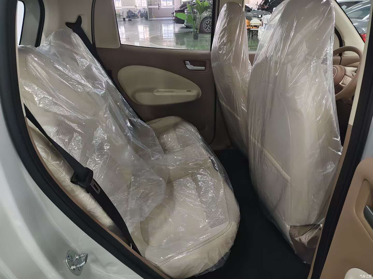Wuling MINIEV, 2026 8