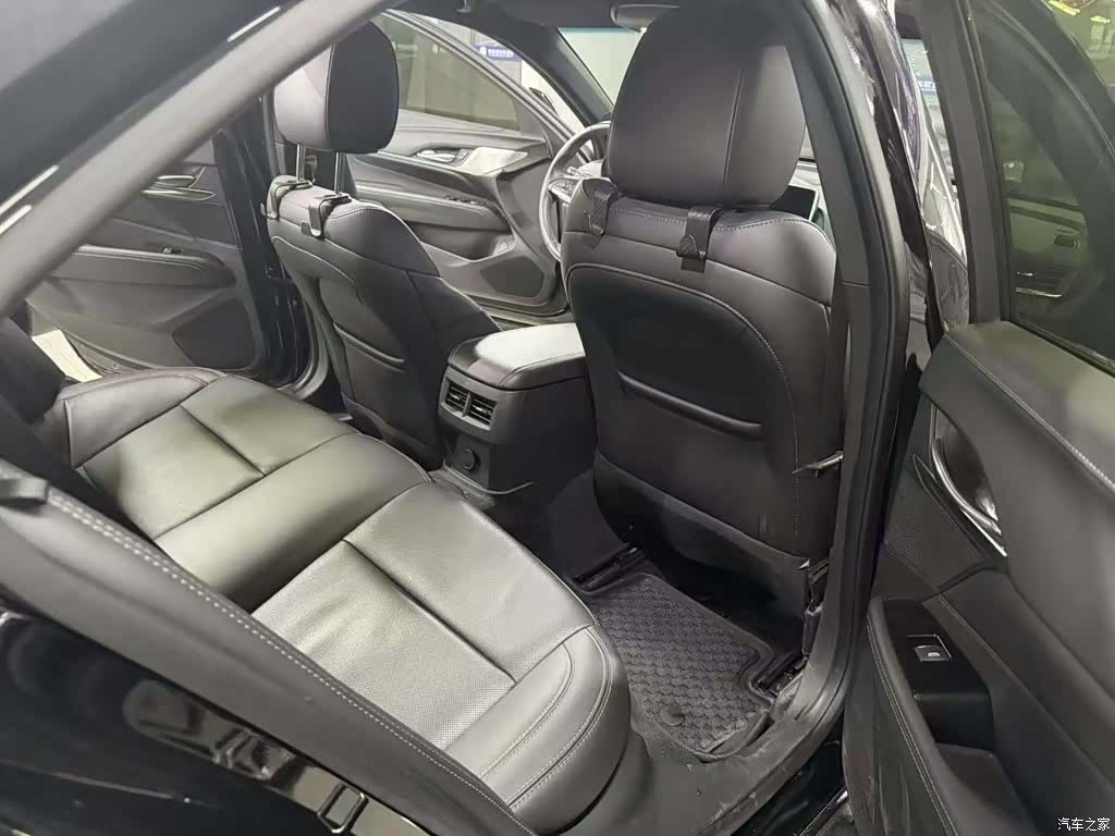 Cadillac CT4, 2024 20