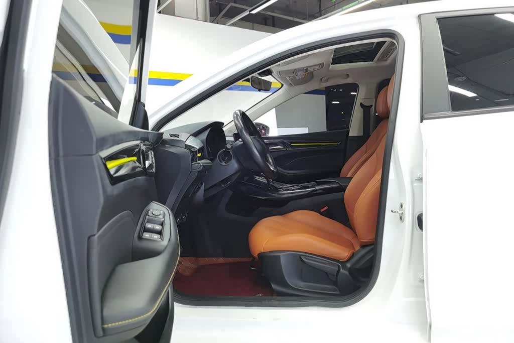 Roewe i5, 2023 9
