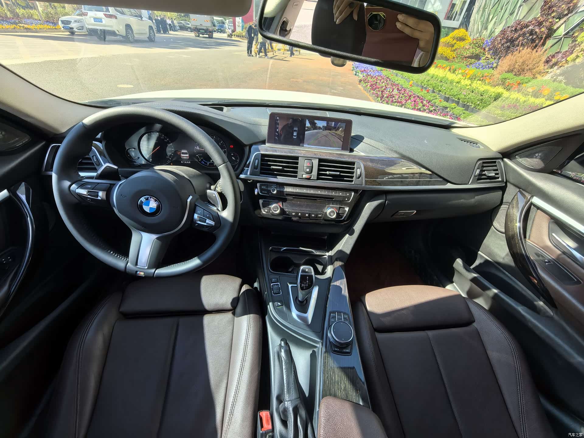 BMW 3 Series, 2018 все фото