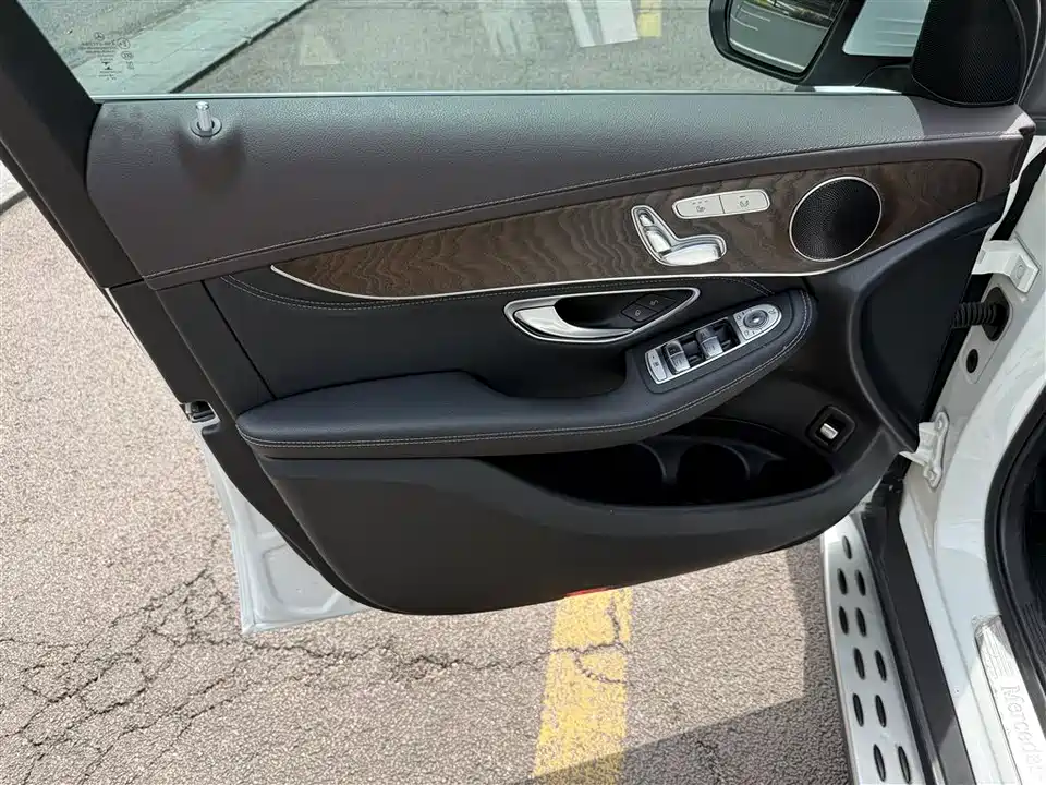 Mercedes-Benz GLC Mercedes-Benz GLC