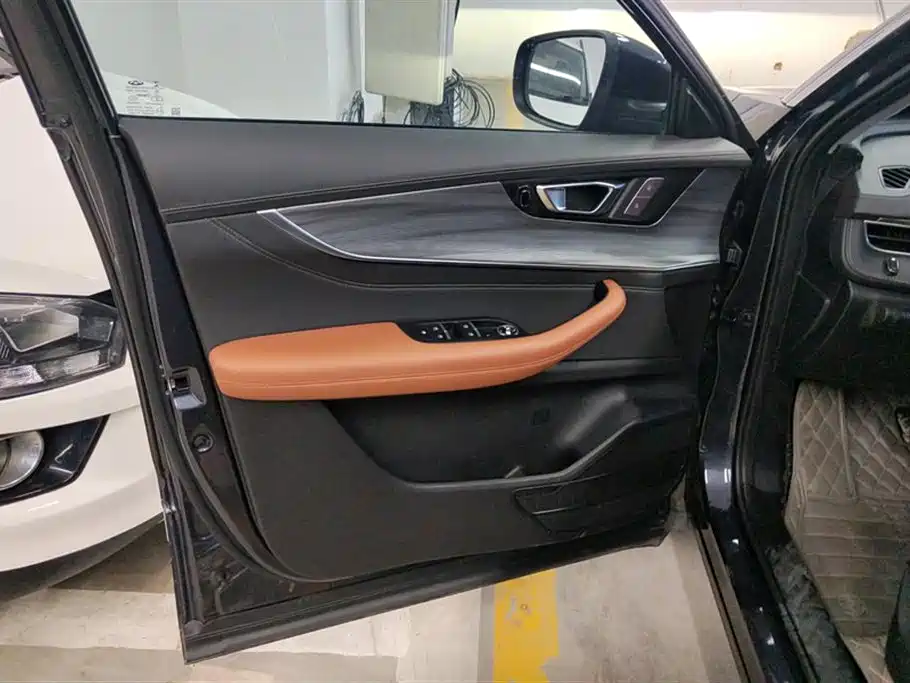 Chery Tiggo 8 PLUS Chery Tiggo 8 PLUS