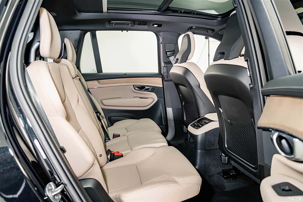 Volvo XC90, 2026 21