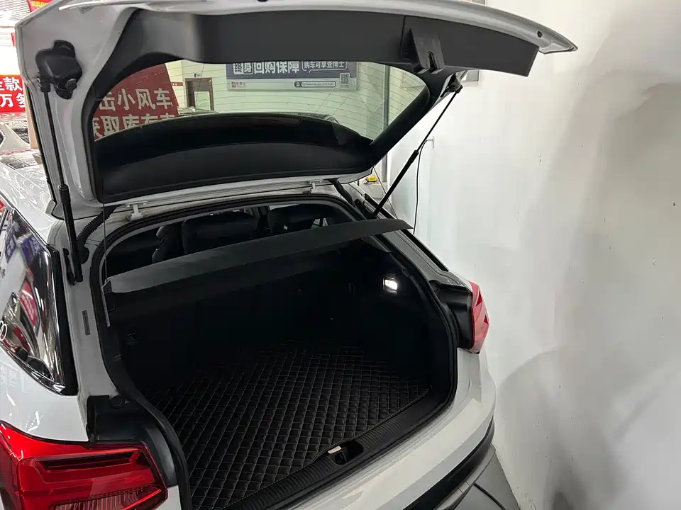 Audi Q2L Audi Q2L