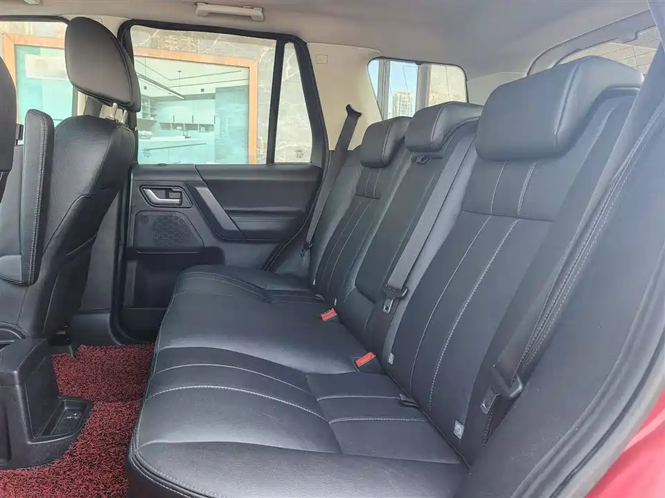 Land Rover Freelander 2