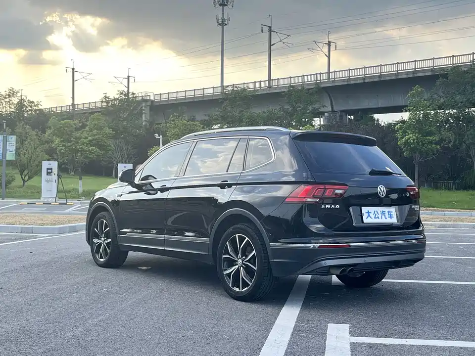 Volkswagen Tiguan L