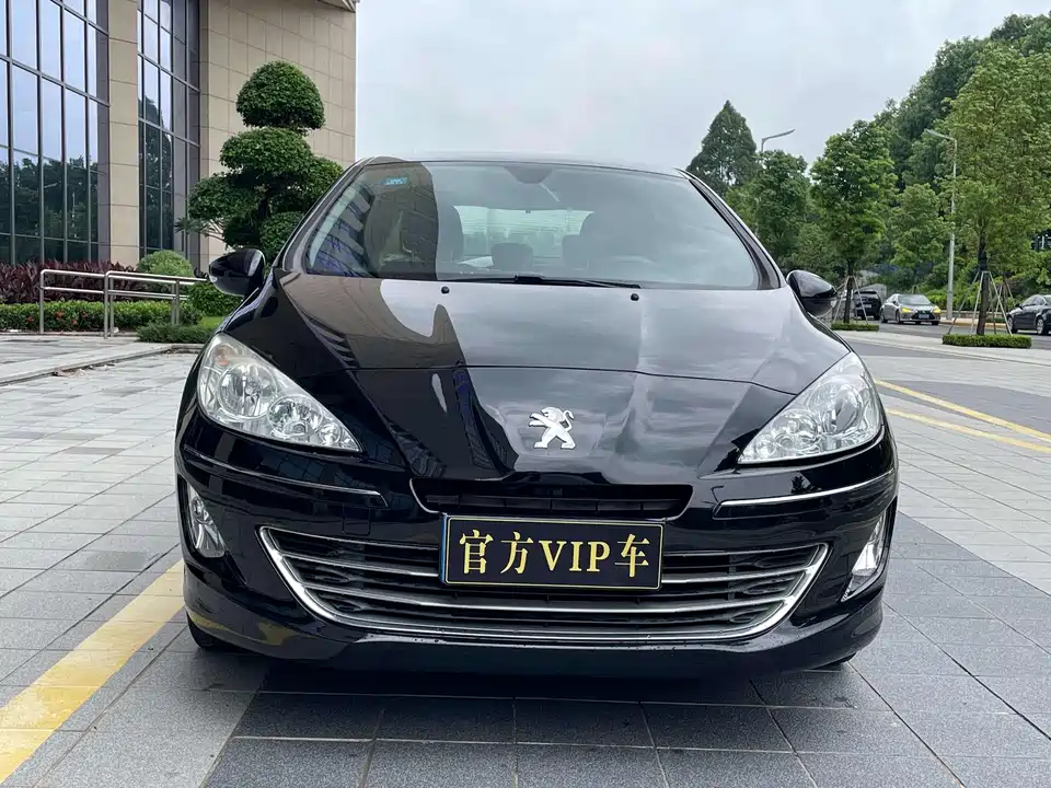 Peugeot 408