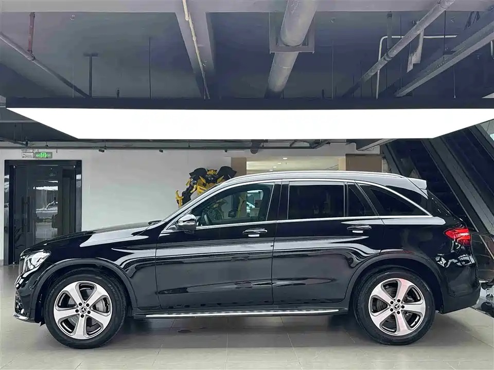Mercedes-Benz GLC Mercedes-Benz GLC