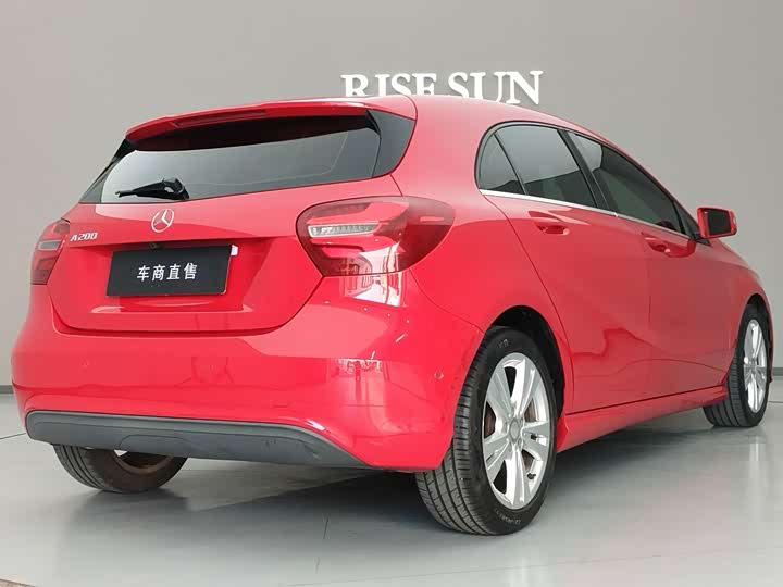 Mercedes-Benz A-Class 2016 A 200 dong gan xing