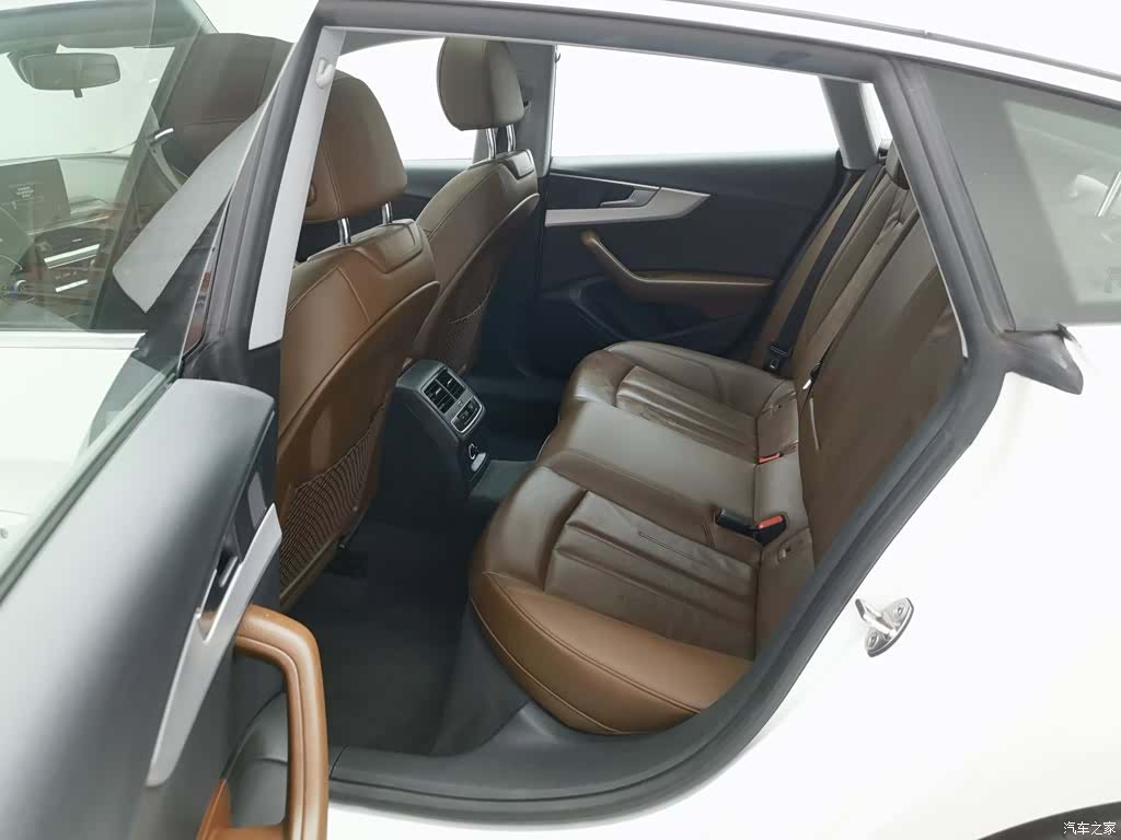 Audi A5, 2018 15