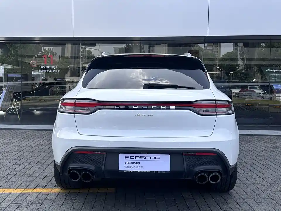 Porsche Macan
