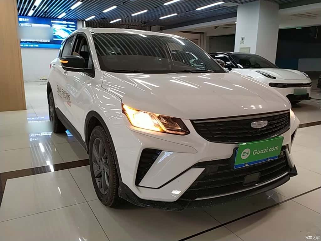 Geely Coolray, 2025 4