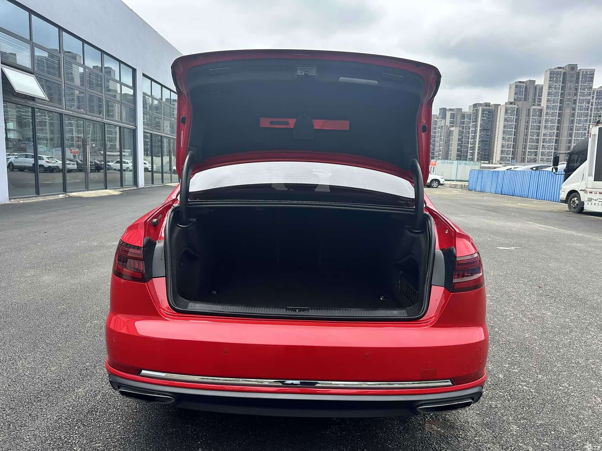 Audi A4L, 2019 14