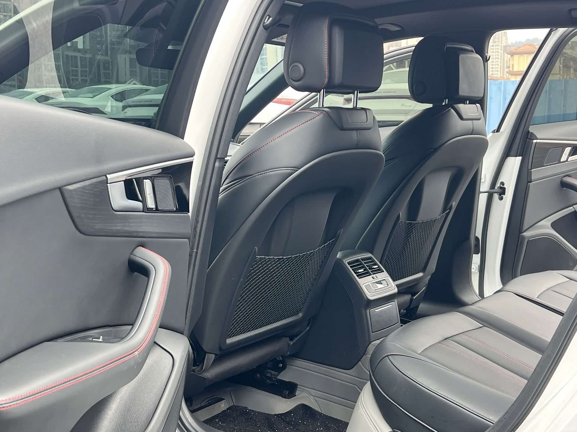 Audi A4L, 2025 8