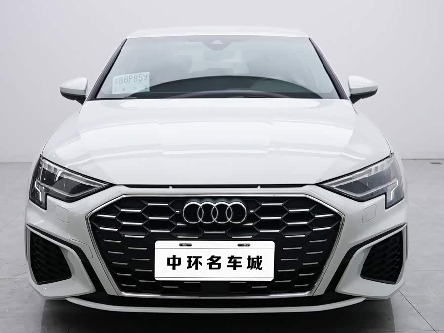 Audi A3 2023, фото 4