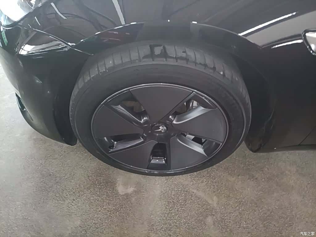 Tesla Model 3, 2021 23