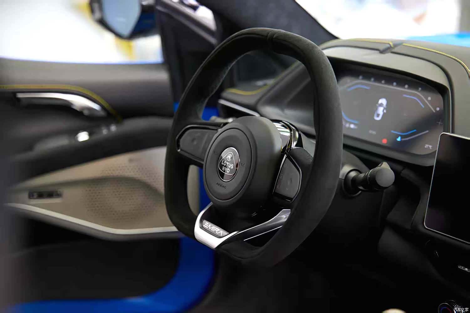 Lotus EMIRA, 2023 11