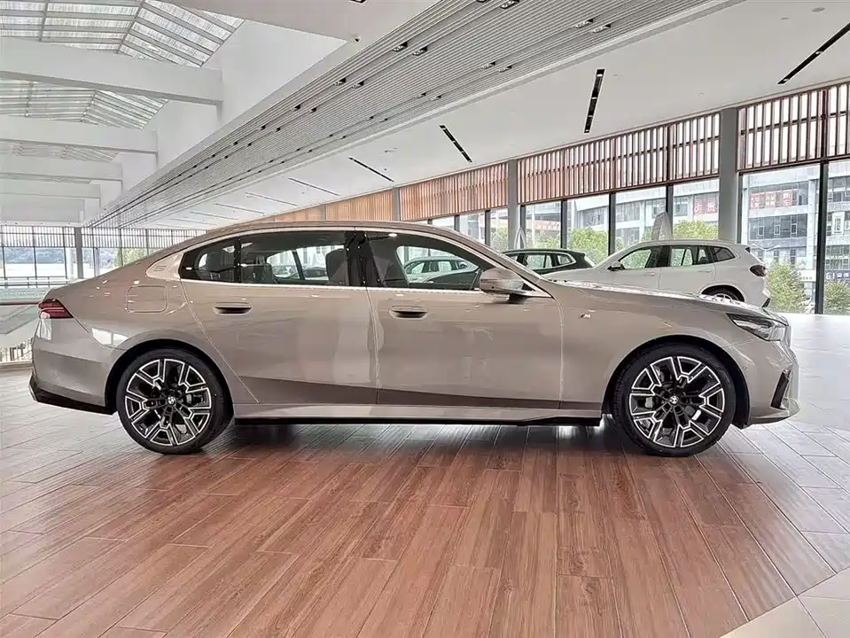BMW 5 series BMW 5 series
