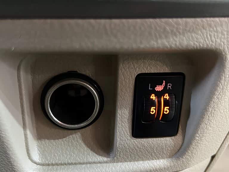 Toyota Alphard 2016, фото 13