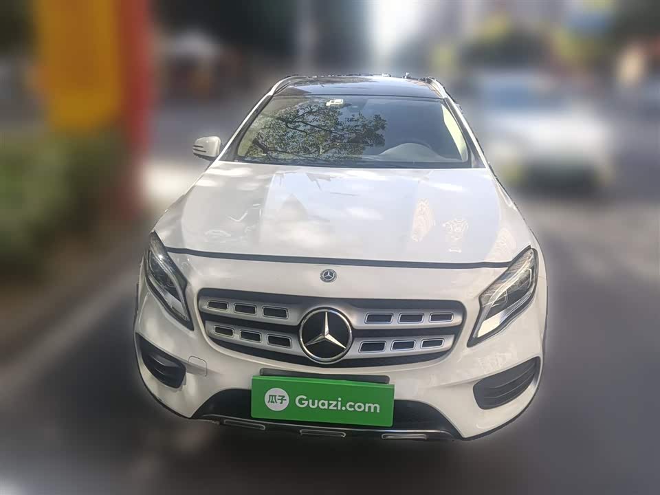 Mercedes-Benz GLA