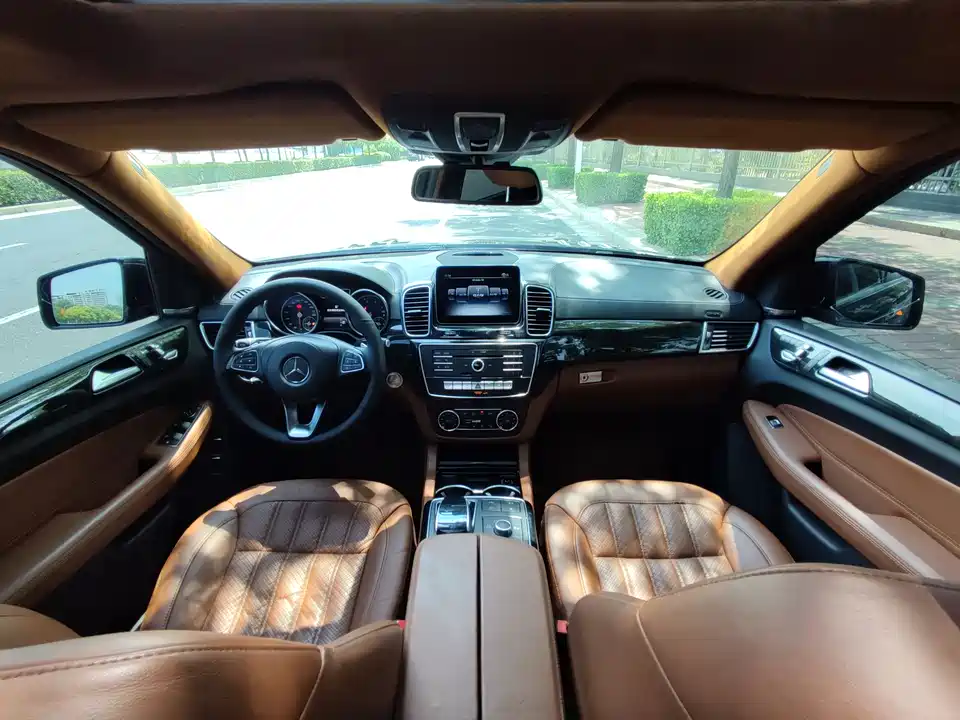 Mercedes-Benz GLS Mercedes-Benz GLS