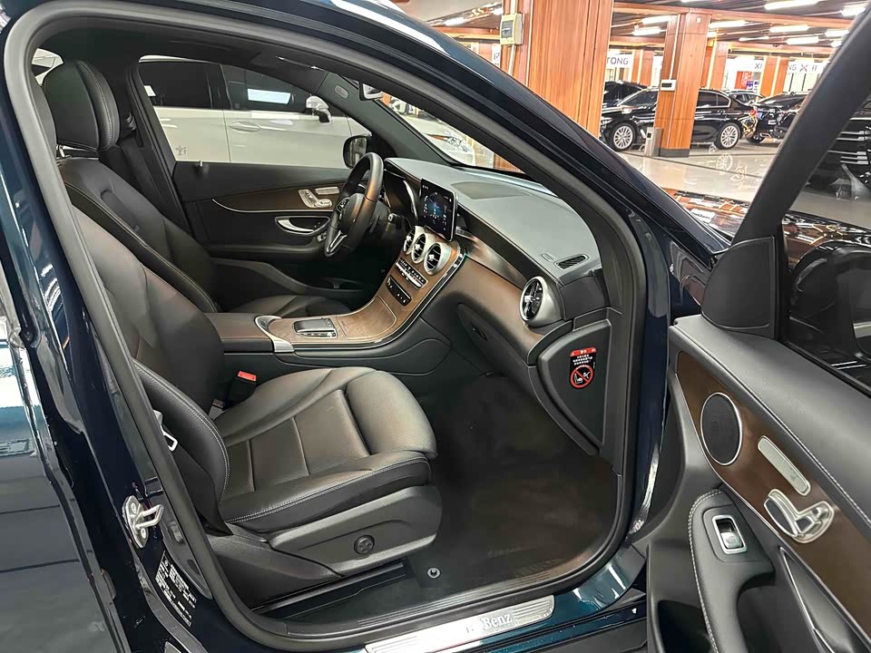Mercedes-Benz GLC Mercedes-Benz GLC