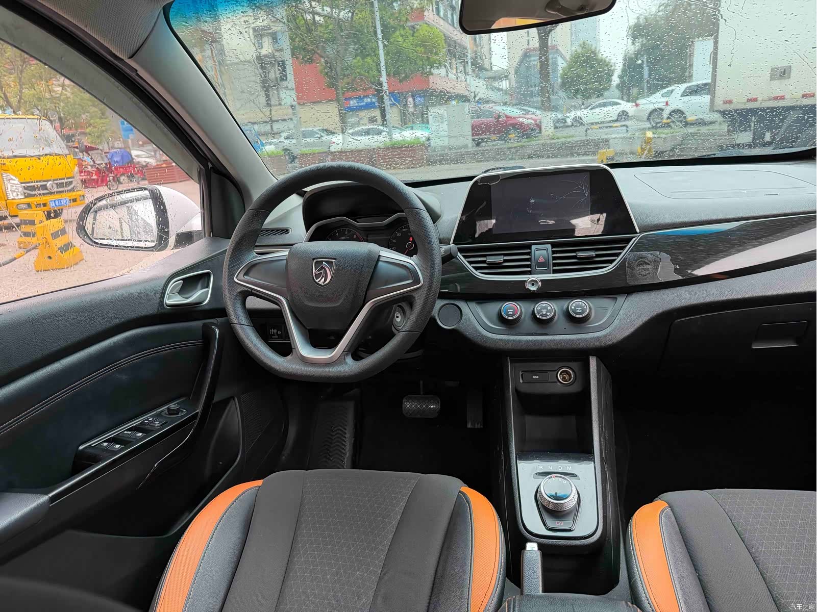 Wuling 310, 2018 10