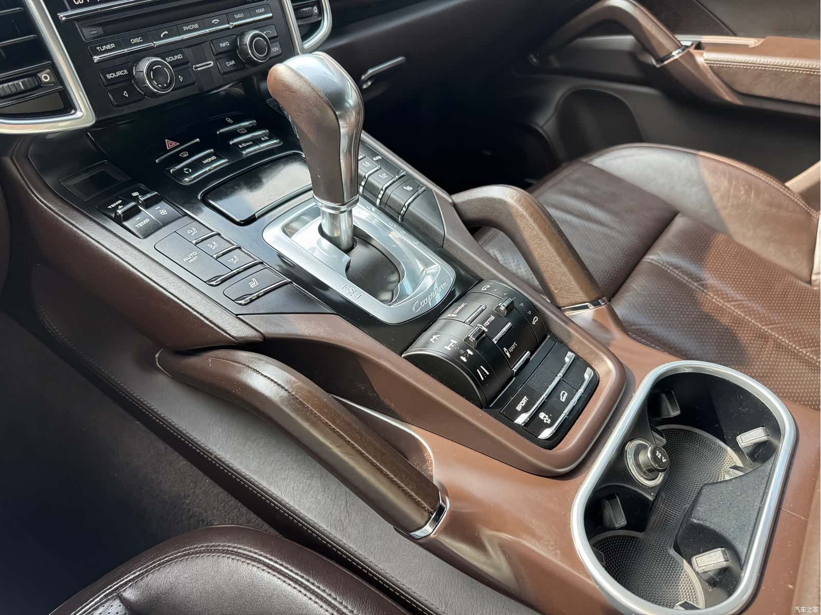 Porsche Cayenne, 2012 46