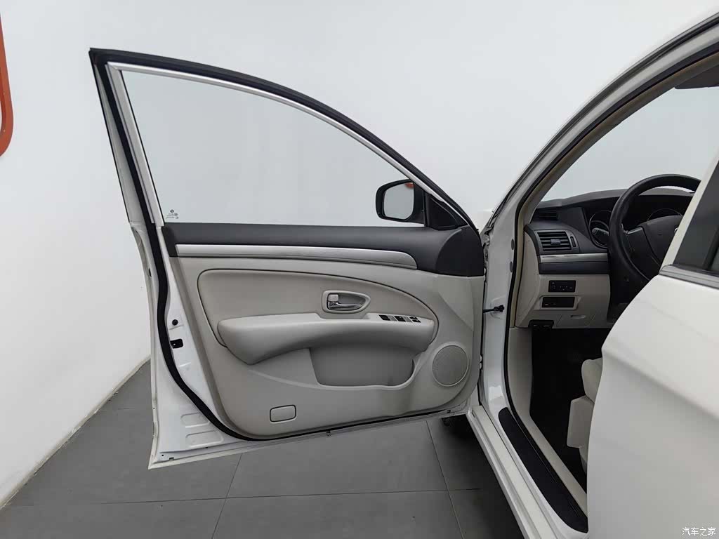 DongFeng A60, 2016 8
